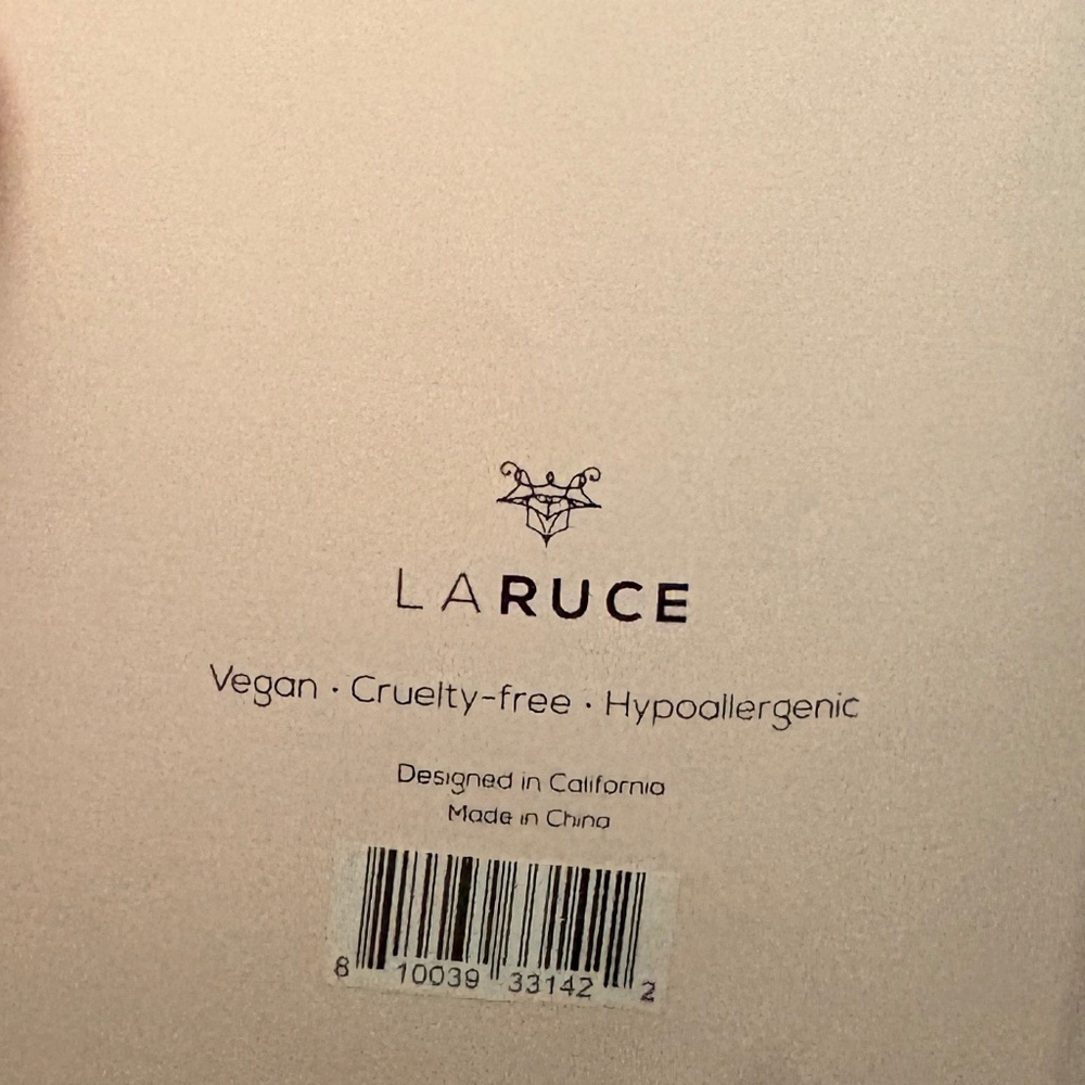 LARUCE On The Go Brush Set - Picture 4 of 4